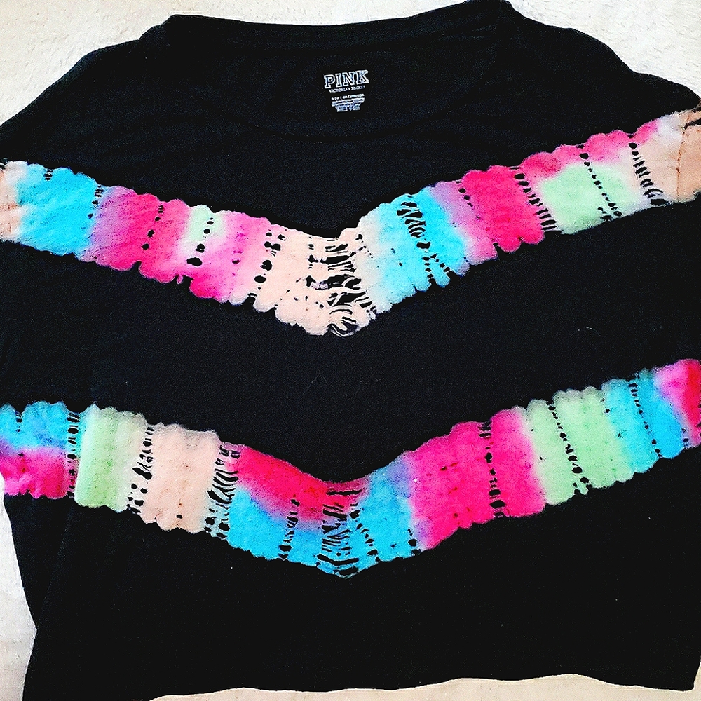 💗PINK💗 VS Black Semi-Cropped Tie-dye T-shirt